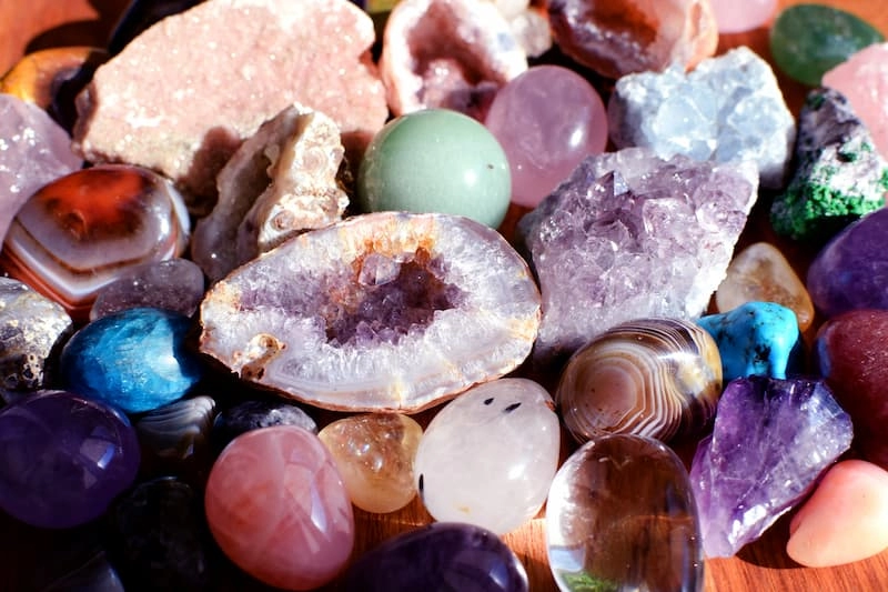 Différents types de pierres pour la magie